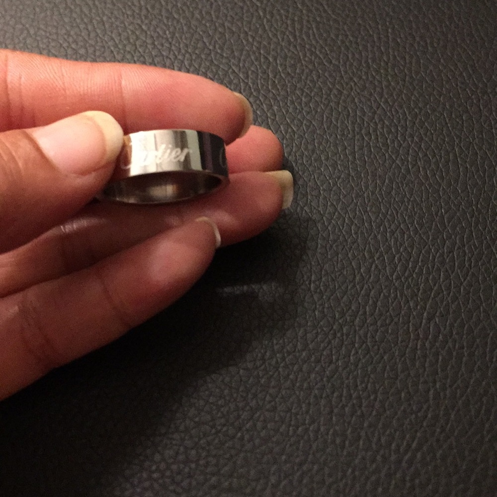ring - Picture 3 of 4